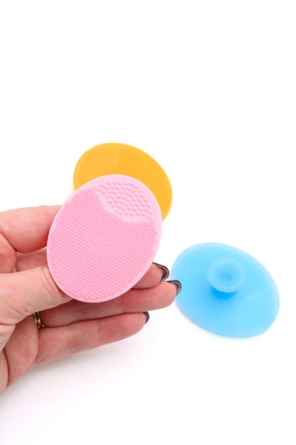 Squeaky Clean Silicone Facial Cleansing Brush Pack of 4 - Image 5